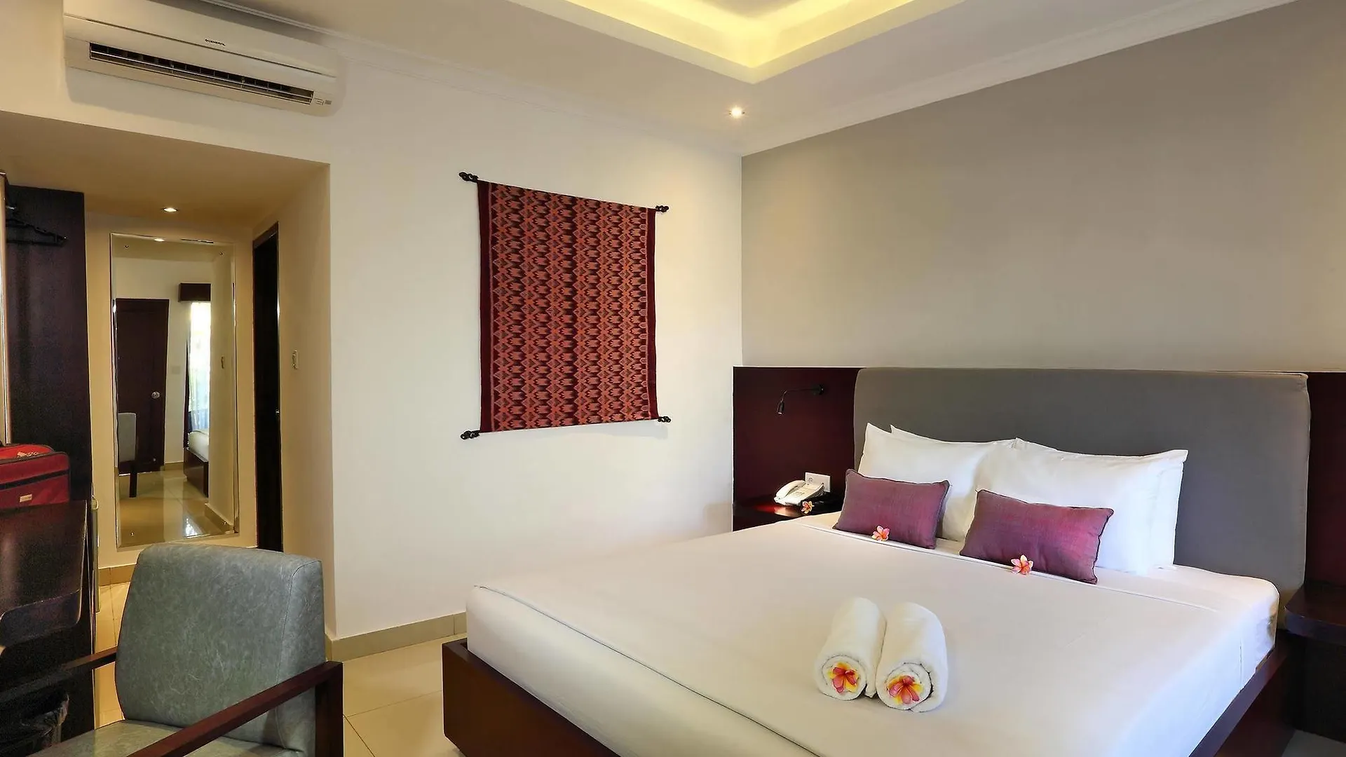 Отель Ida Inn Кута